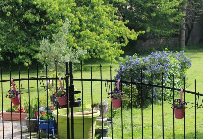 Bed and Breakfast Chez Martine Et Bernard