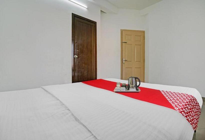 Hotel Oyo 90283 Majestic Abode