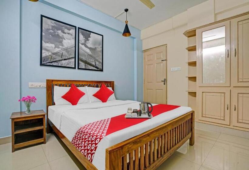 Hotel Oyo 90283 Majestic Abode