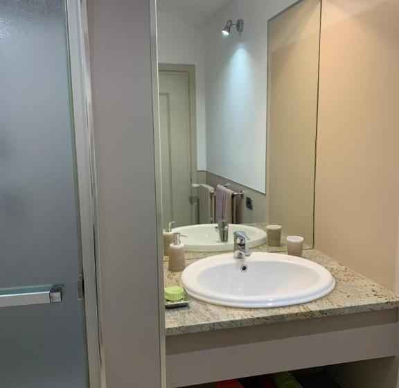 بنسيون La Vecchia Cascina Rossa