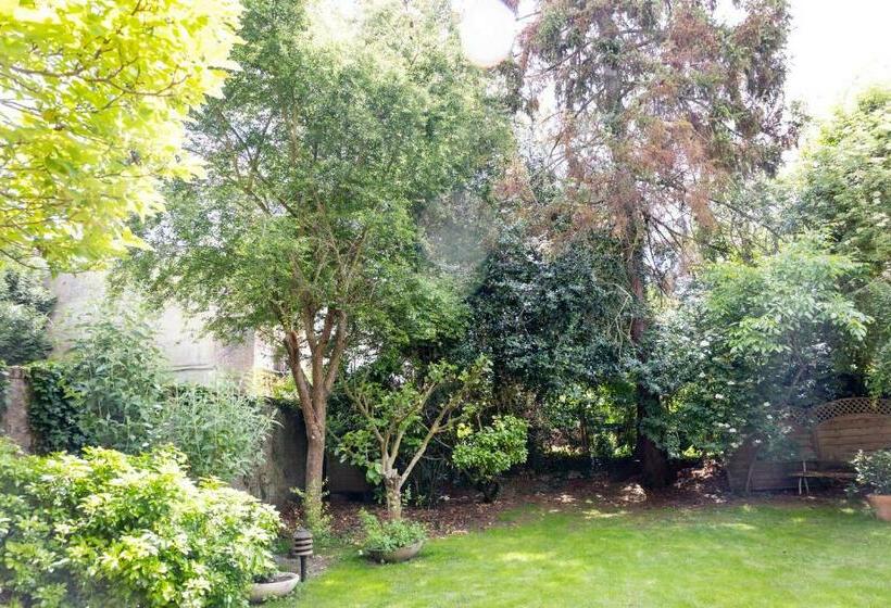 פנסיון La Villa Mora Spa