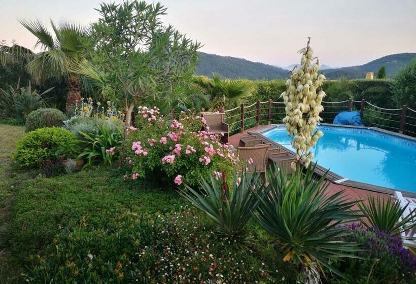 צימר Les Deux Chênes à Tanneron Village