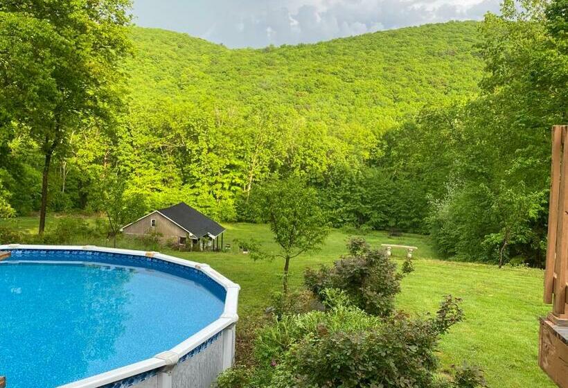 Hot Tub With Mountain Views, Fire Pit, Grill & Game Room