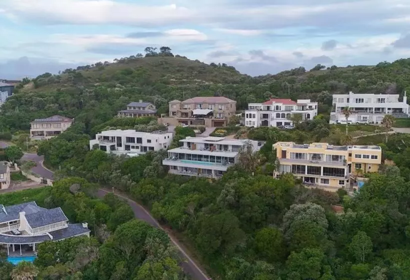 هتل Crown On The Heads