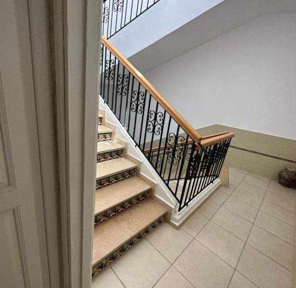 هتل Dar Al Madina