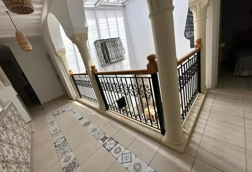 Hotelli Dar Al Madina