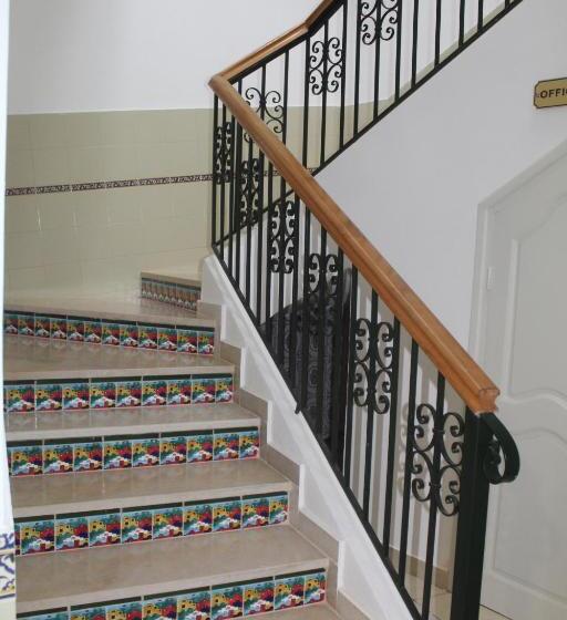 هتل Dar Al Madina