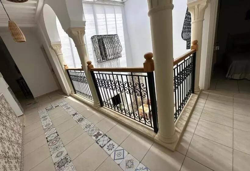 Hotelli Dar Al Madina