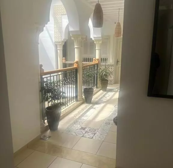 Hotelli Dar Al Madina
