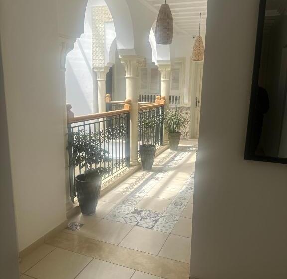 هتل Dar Al Madina