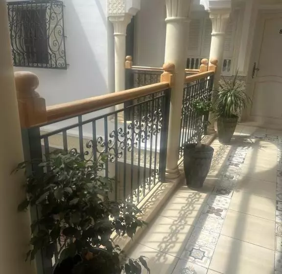 Hotelli Dar Al Madina