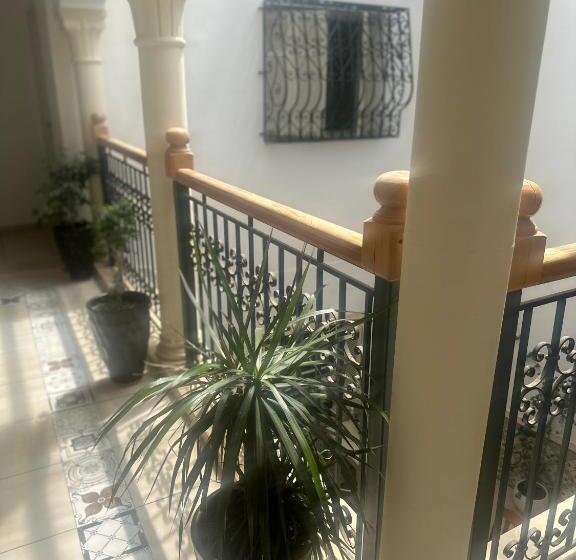 هتل Dar Al Madina