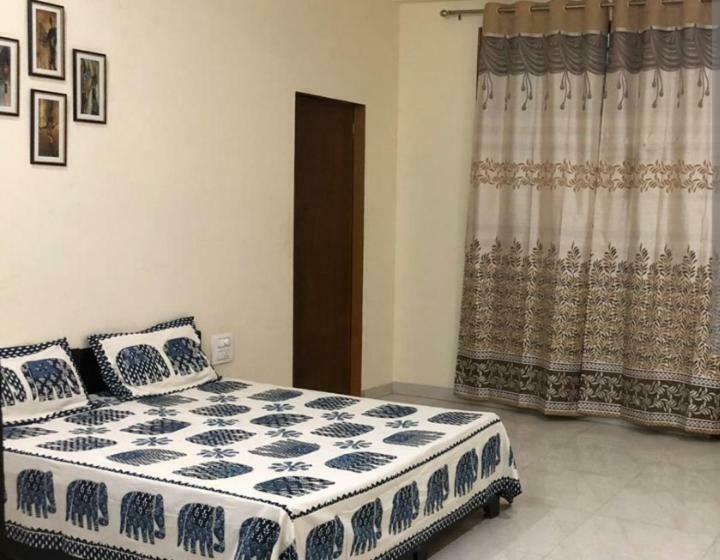 בית מלון כפרי Kk Residency