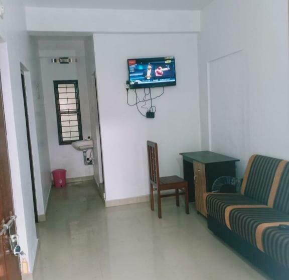 בית מלון כפרי Kk Residency