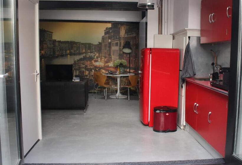 Achterhuis Slapen En Eten