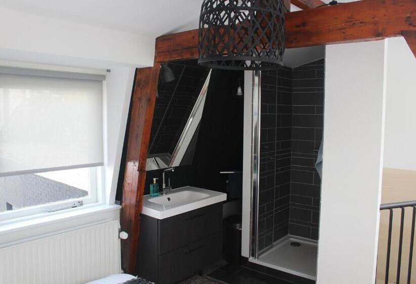 Achterhuis Slapen En Eten