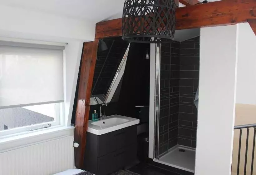 Achterhuis Slapen En Eten