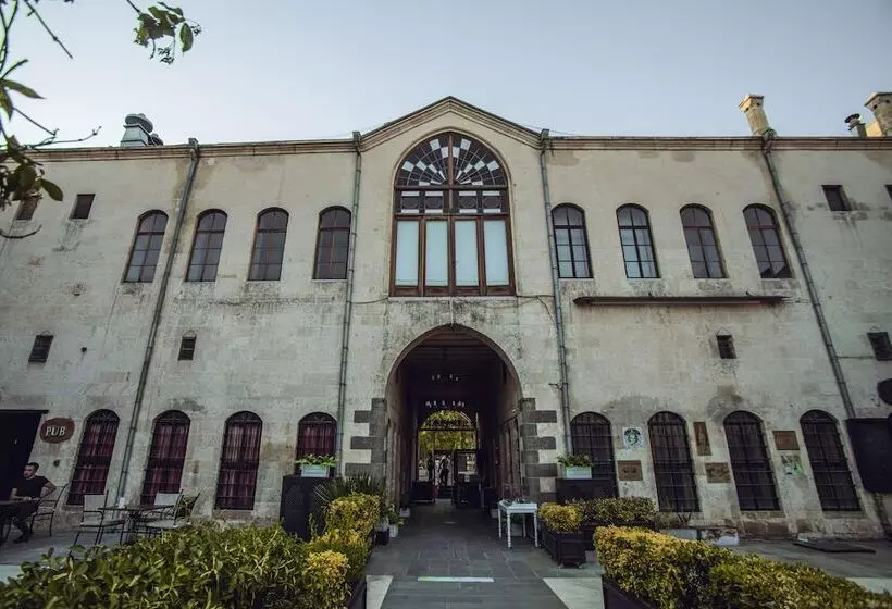 Bayazhan Hotel Ve Restaurant