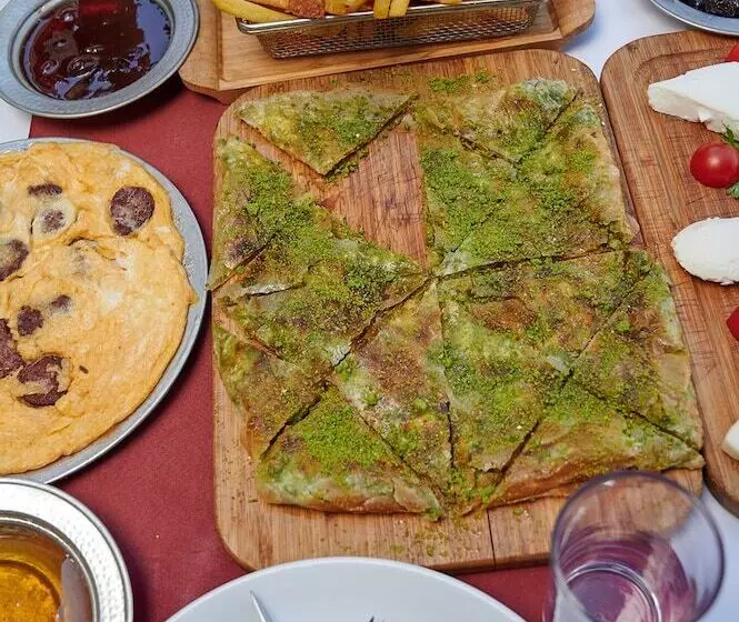 Bayazhan Hotel Ve Restaurant