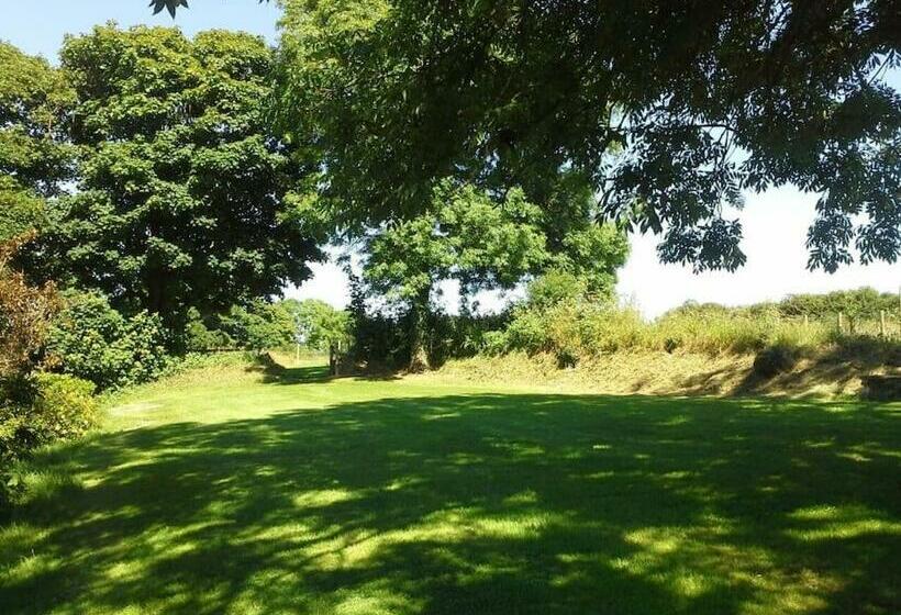Broadhaven Cottage, Freshwater East, Pembs