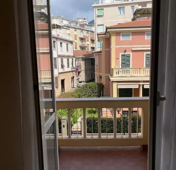 ペンション Gialla Ridi Che Ti Passa