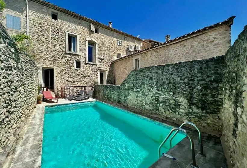 Majatalo La Villa 1777