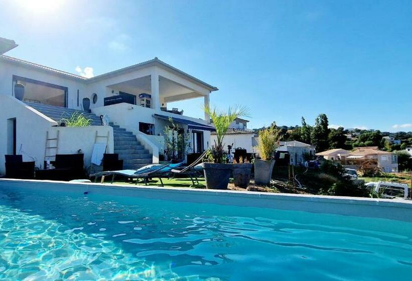 Villa Bistinetti Rez De Villa Tout Confort Avec Piscine