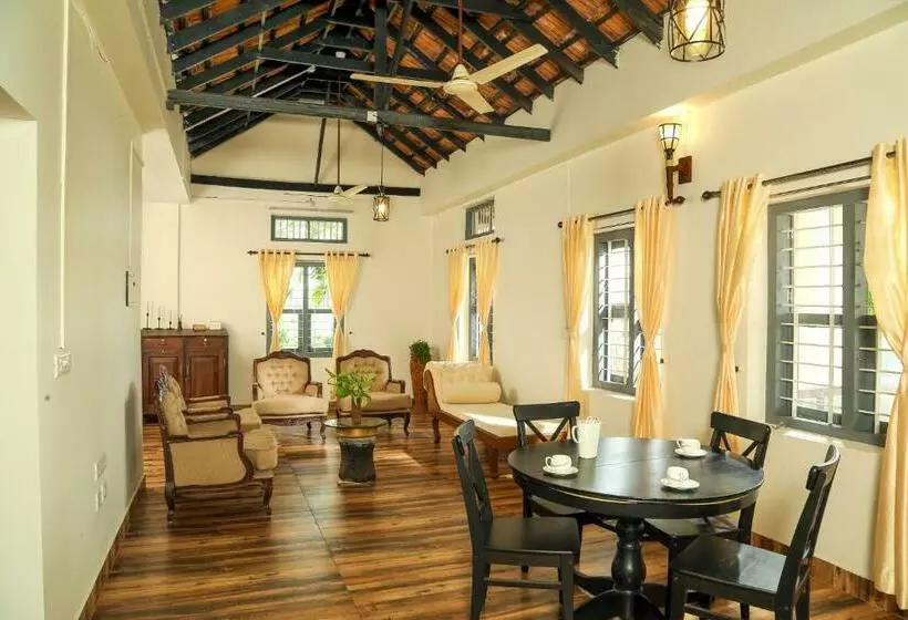 The Paro Homestay Ashtamudi
