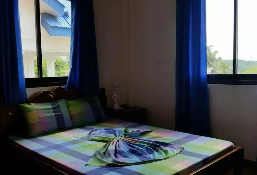 Charming 6 Bed House In Puerto Galera