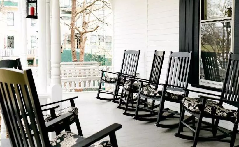 ホテル 1898 Waverly Inn