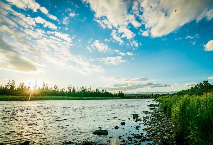 فندق Anglers Lodge