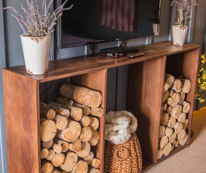 فندق Anglers Lodge