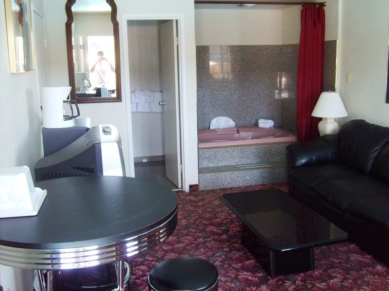 酒店 Desert Rose Inn