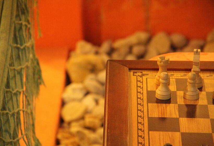 فندق Papagaio Hostel & Pousada