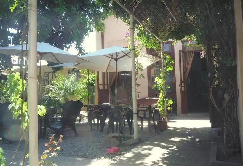 هتل Salta Por Siempre