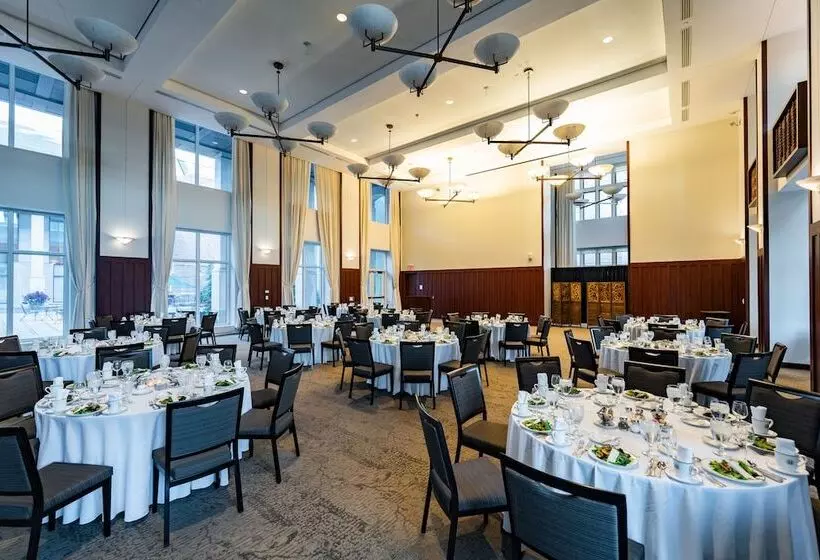 Hotelli The Knight Center At Washington University