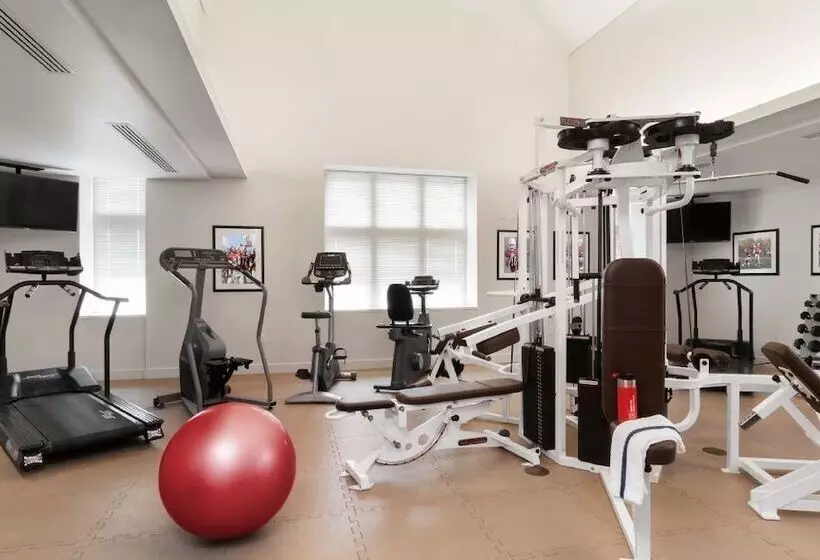 Hotelli The Knight Center At Washington University