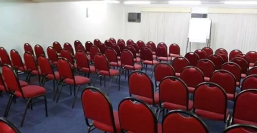 Trevi Hotel E Business