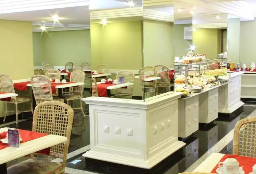 Trevi Hotel E Business