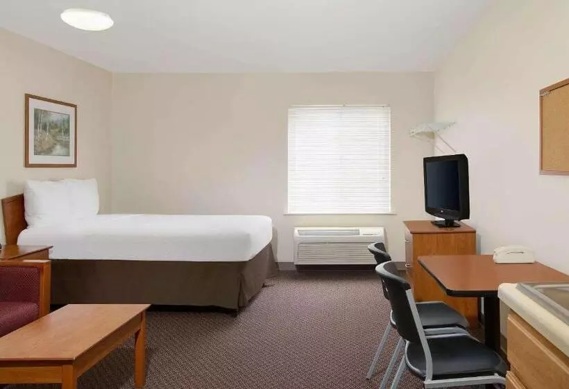 Отель Woodspring Suites Fort Worth Trophy Club