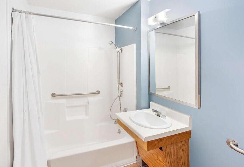 هتل Woodspring Suites Pharr