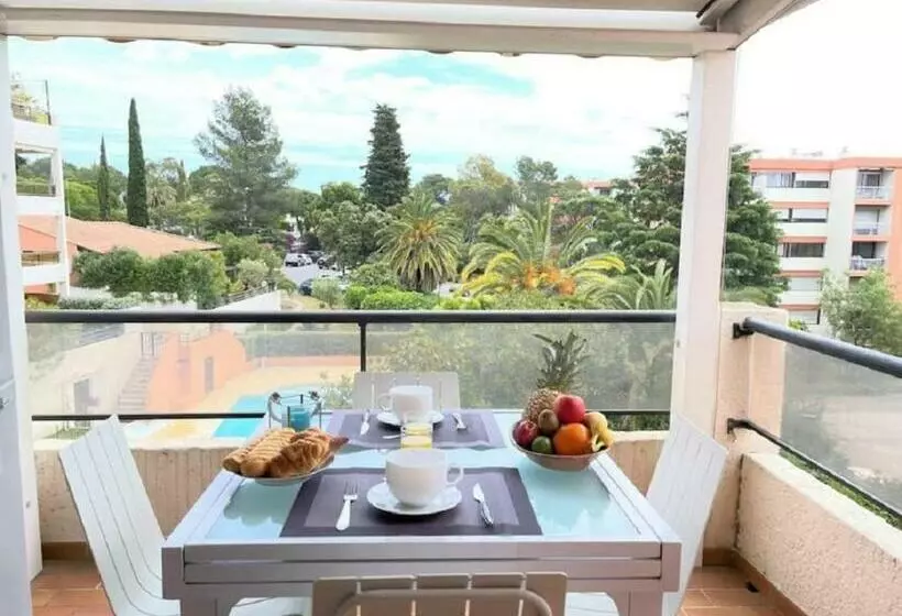 Appartement Imperia St Raphaël, Au Calme, Vue Piscine, Climatisé