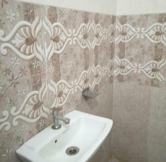 酒店 Shiv Palace By Wb Inn