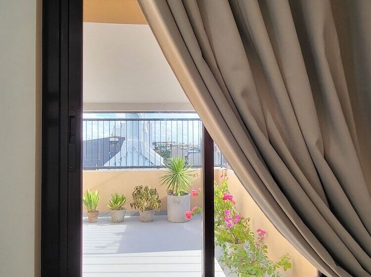 هاستل Urbanview At Evangelista Street Makati