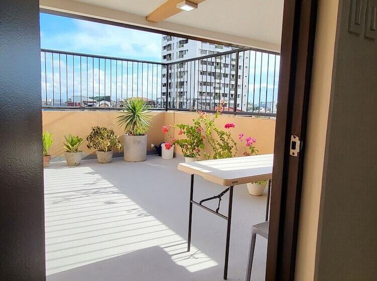 هاستل Urbanview At Evangelista Street Makati