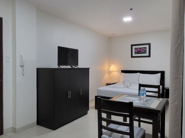 هاستل Urbanview At Evangelista Street Makati