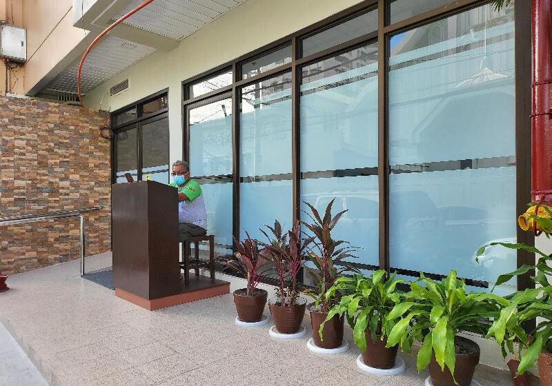 هاستل Urbanview At Evangelista Street Makati