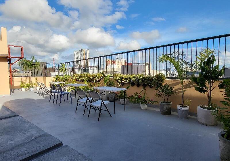 هاستل Urbanview At Evangelista Street Makati