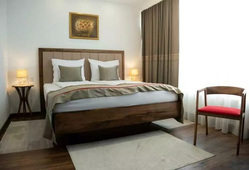 Edemus   Motel & Restaurant