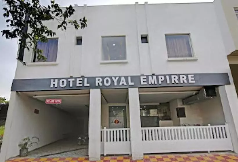 هتل Capital O 93663 Royal